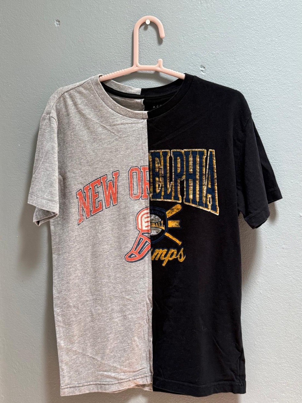 Aéropostale Men's Split Graphic Tee New Orleans Philadelphia Half Grey Black XS